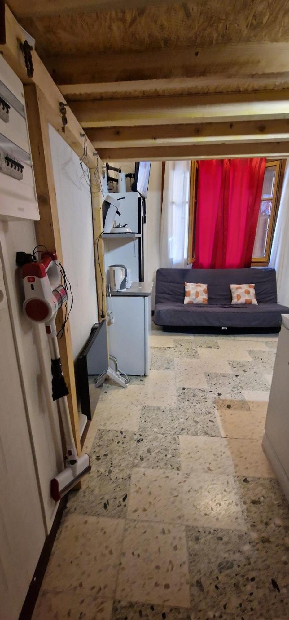 Beau Studio En Centre Ville Narbonne Buitenkant foto